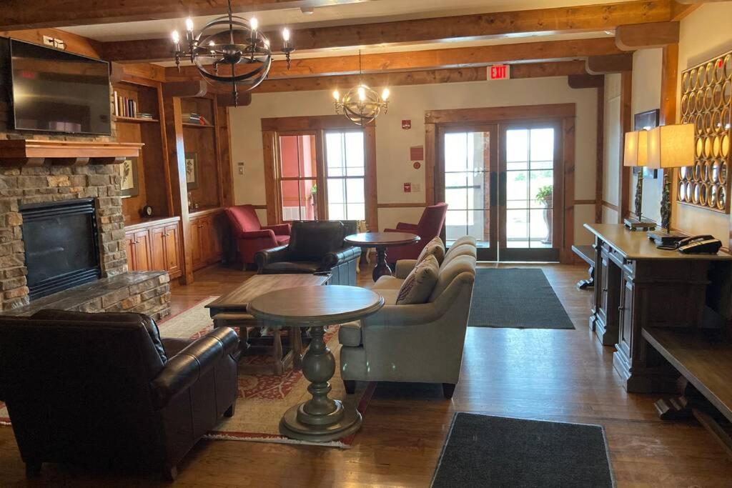 'The Treehouse' At Snowshoe - Village & Slope View מראה חיצוני תמונה